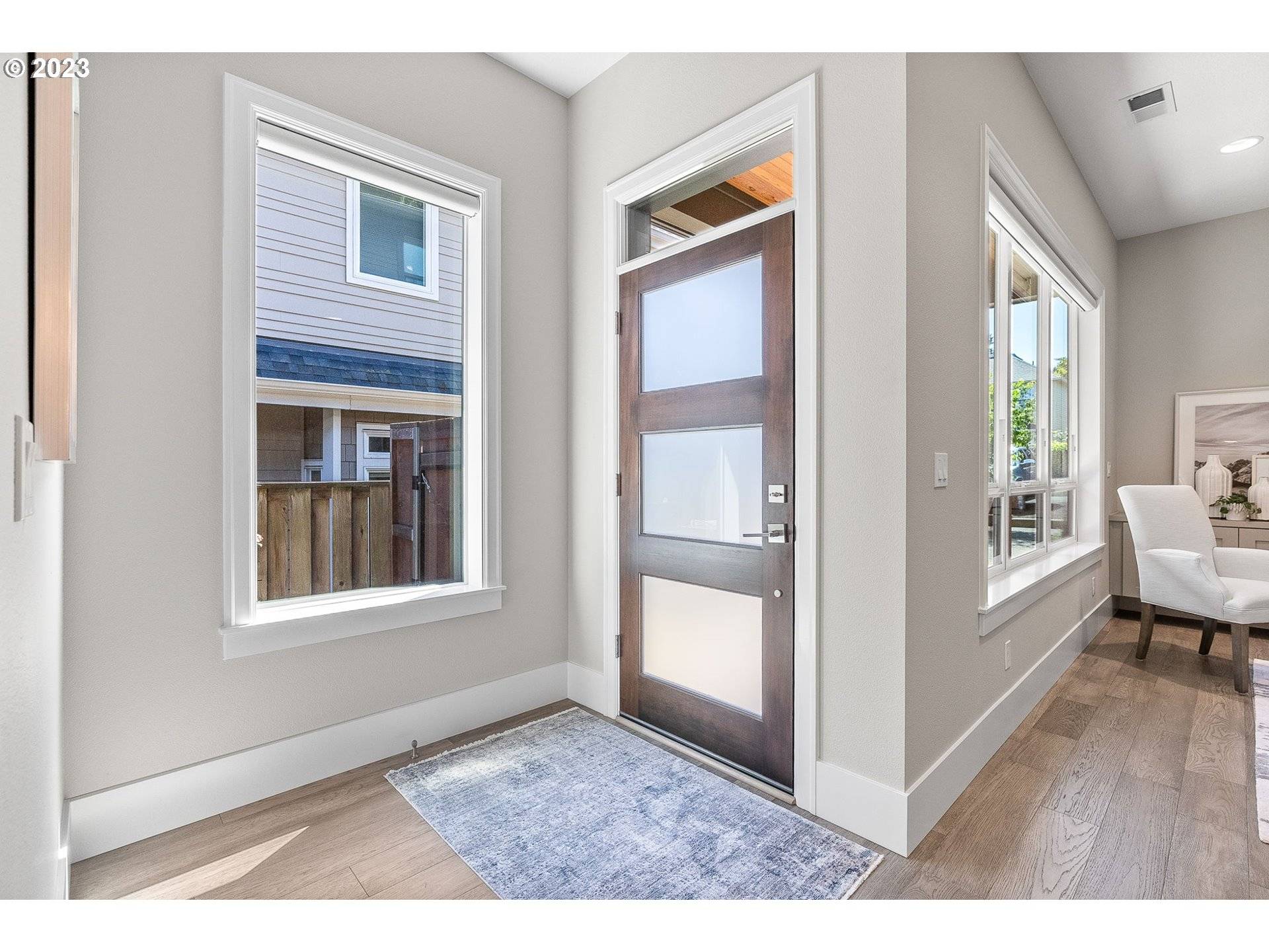 Lake Oswego, OR 97034,641 3RD ST ##2