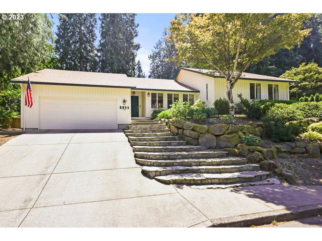 2211 NW 128TH ST, Vancouver, WA 98685