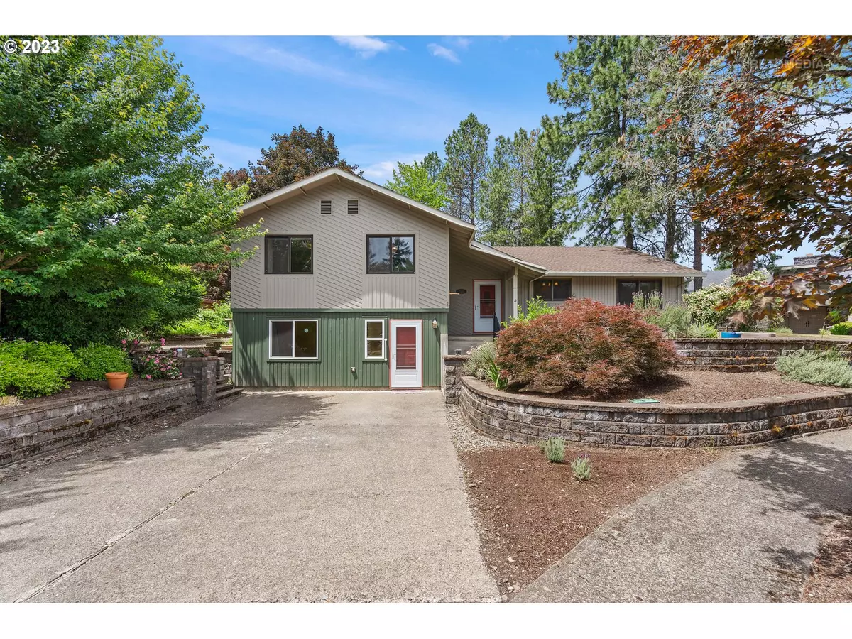 Newberg, OR 97132,1517 E HESS CREEK CT