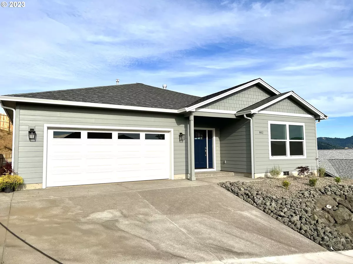 Sutherlin, OR 97479,802 PEBBLE CRK ST