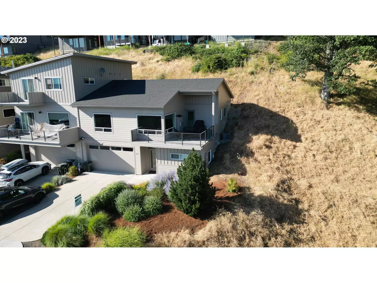 White Salmon, WA 98672,129 INGRAM PL