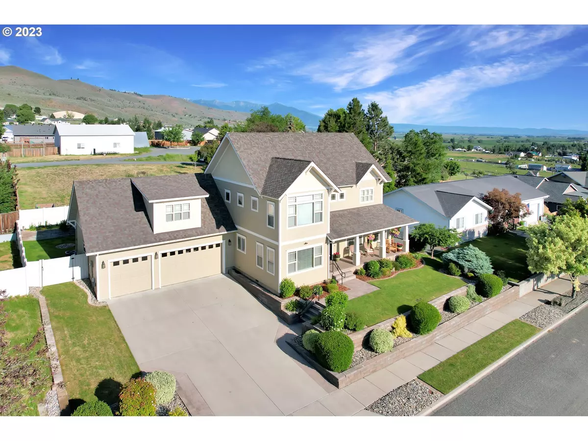 Baker City, OR 97814,915 QUAIL RIDGE LN