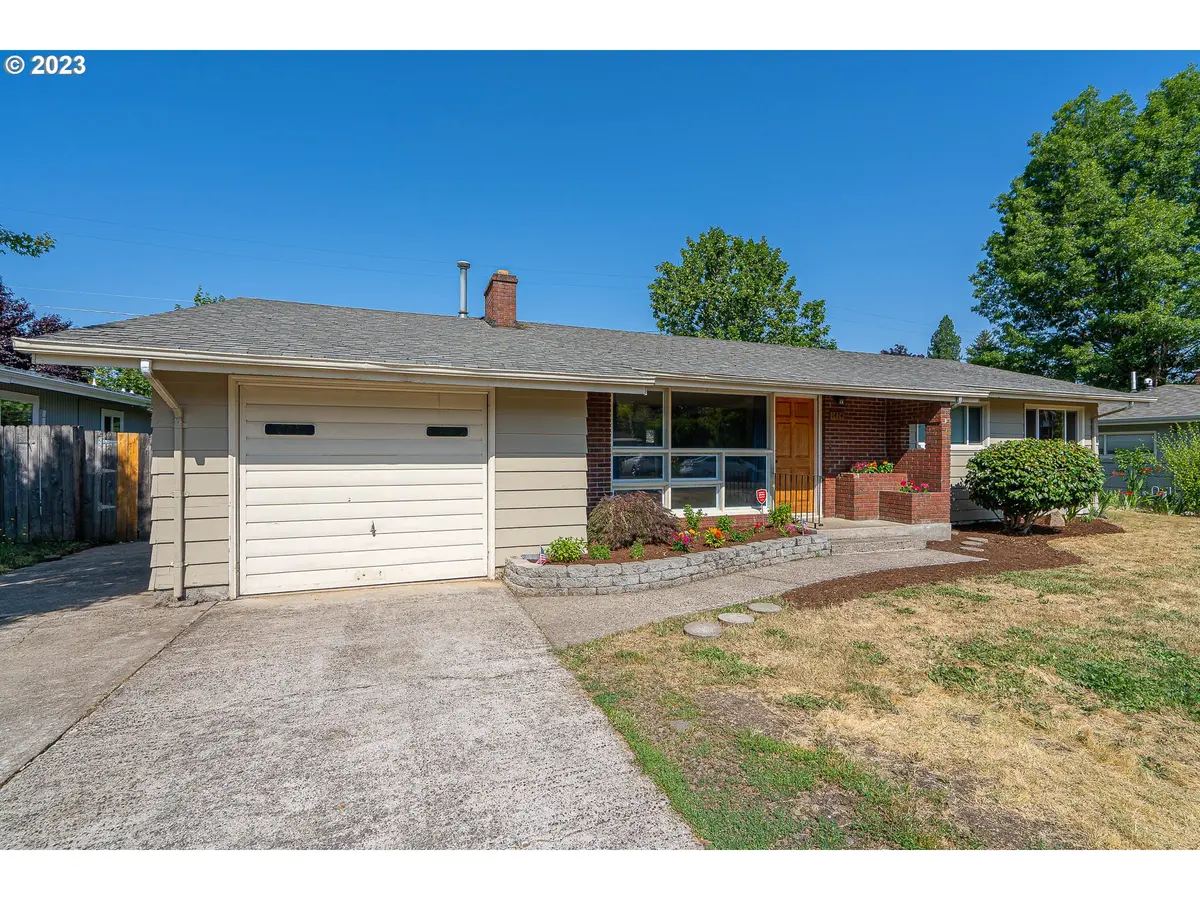 Eugene, OR 97404,1474 LAKE DR