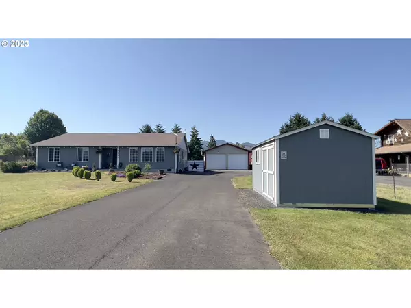 Astoria, OR 97103,42450 DALE LN