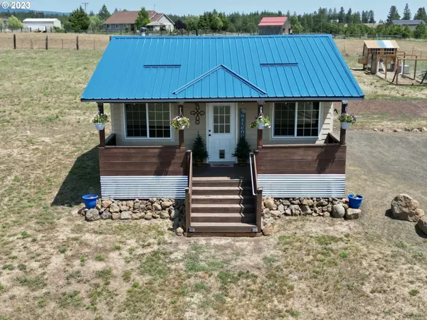 8 SADDLE DR, Goldendale, WA 98620