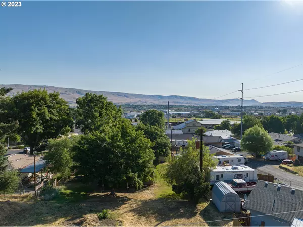 The Dalles, OR 97058,1909 W 13TH ST