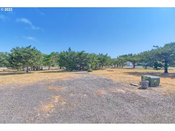 Ocean Park, WA 98640,707 347TH PL