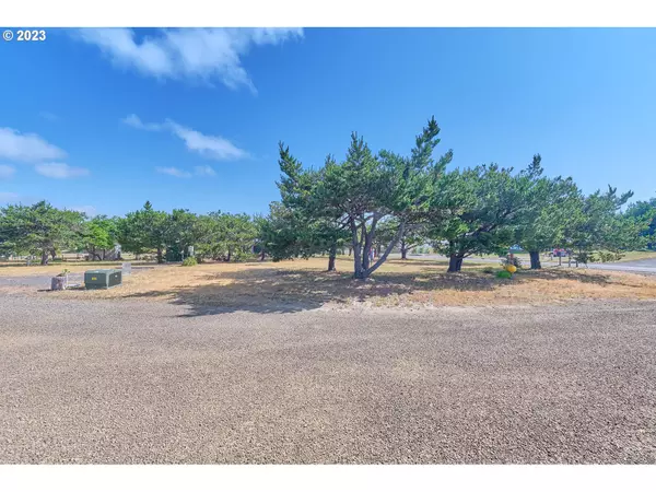 Ocean Park, WA 98640,707 347TH PL