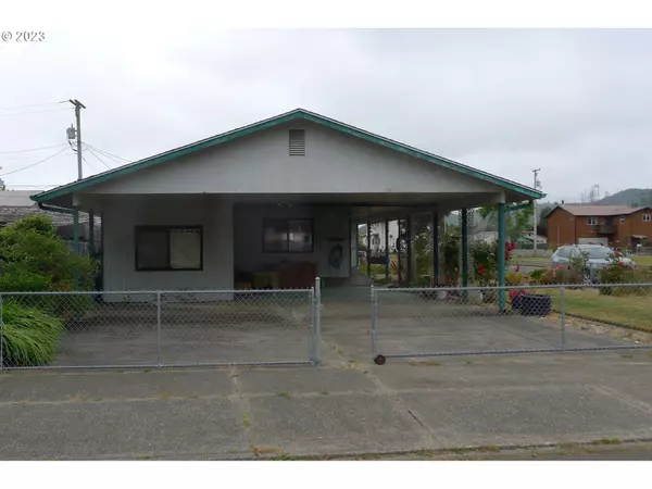 Reedsport, OR 97467,238 N 9TH ST