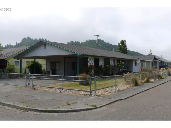 Reedsport, OR 97467,238 N 9TH ST