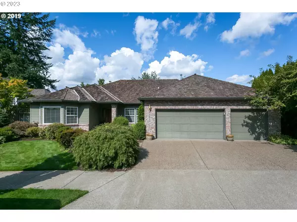 11415 SE HIGHLAND LOOP, Clackamas, OR 97015