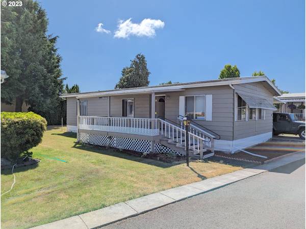 1225 W 10TH AVE #30, Junction City, OR 97448