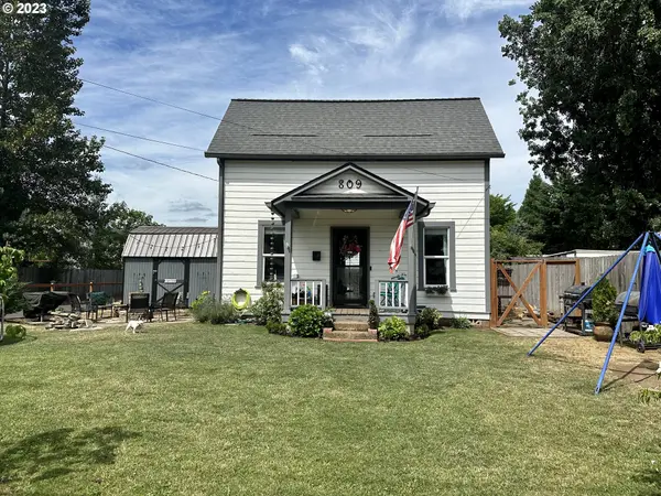 Cottage Grove, OR 97424,809 S 6th ST