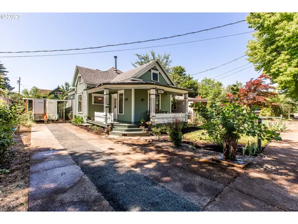 Cottage Grove, OR 97424,1239 ADAMS AVE