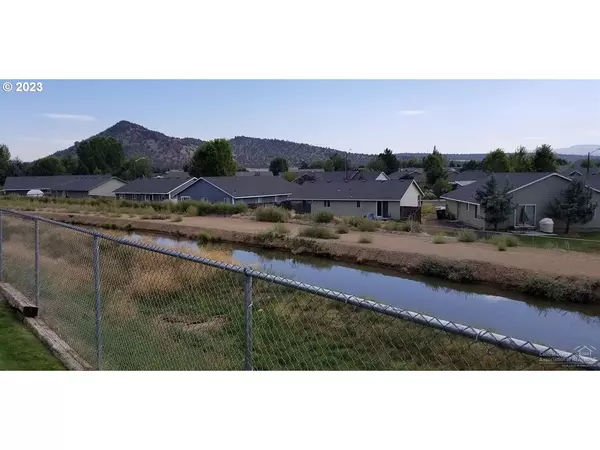 Prineville, OR 97754,2474 NE BOBBI PL