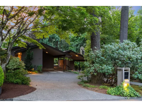 Lake Oswego, OR 97034,1888 OAK KNOLL CT