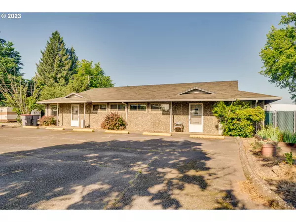 2115 NE MCDONALD LN, Mc Minnville, OR 97128