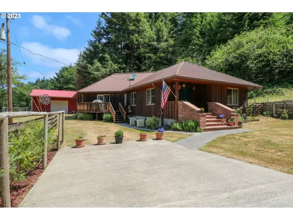 62451 OLD WAGON RD, Coos Bay, OR 97420