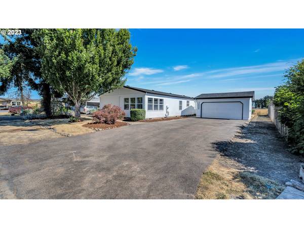 14080 CESSNA ST, Aurora, OR 97002