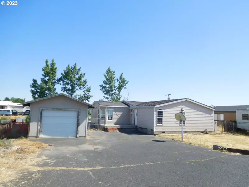 122 SW 10TH ST, Pilot Rock, OR 97868