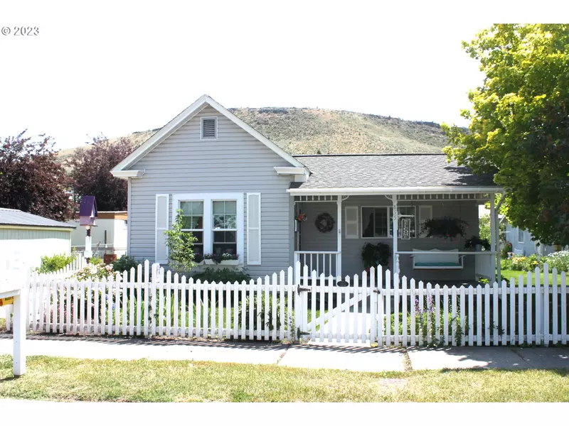 855 VALLEY AVE, Baker City, OR 97814