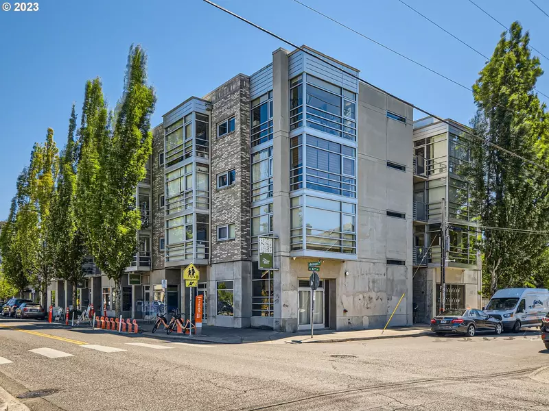 910 SE 42ND AVE #260, Portland, OR 97215