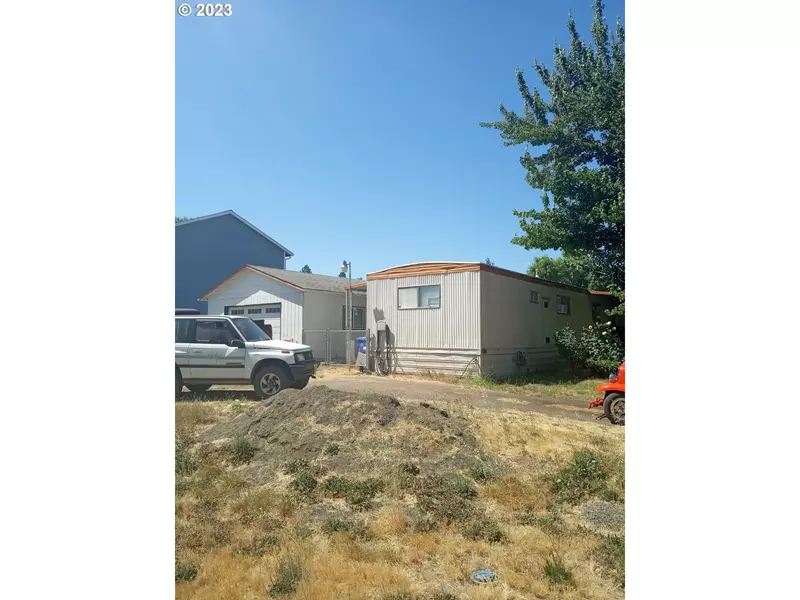 1675 WINSTON SECTION RD, Winston, OR 97496