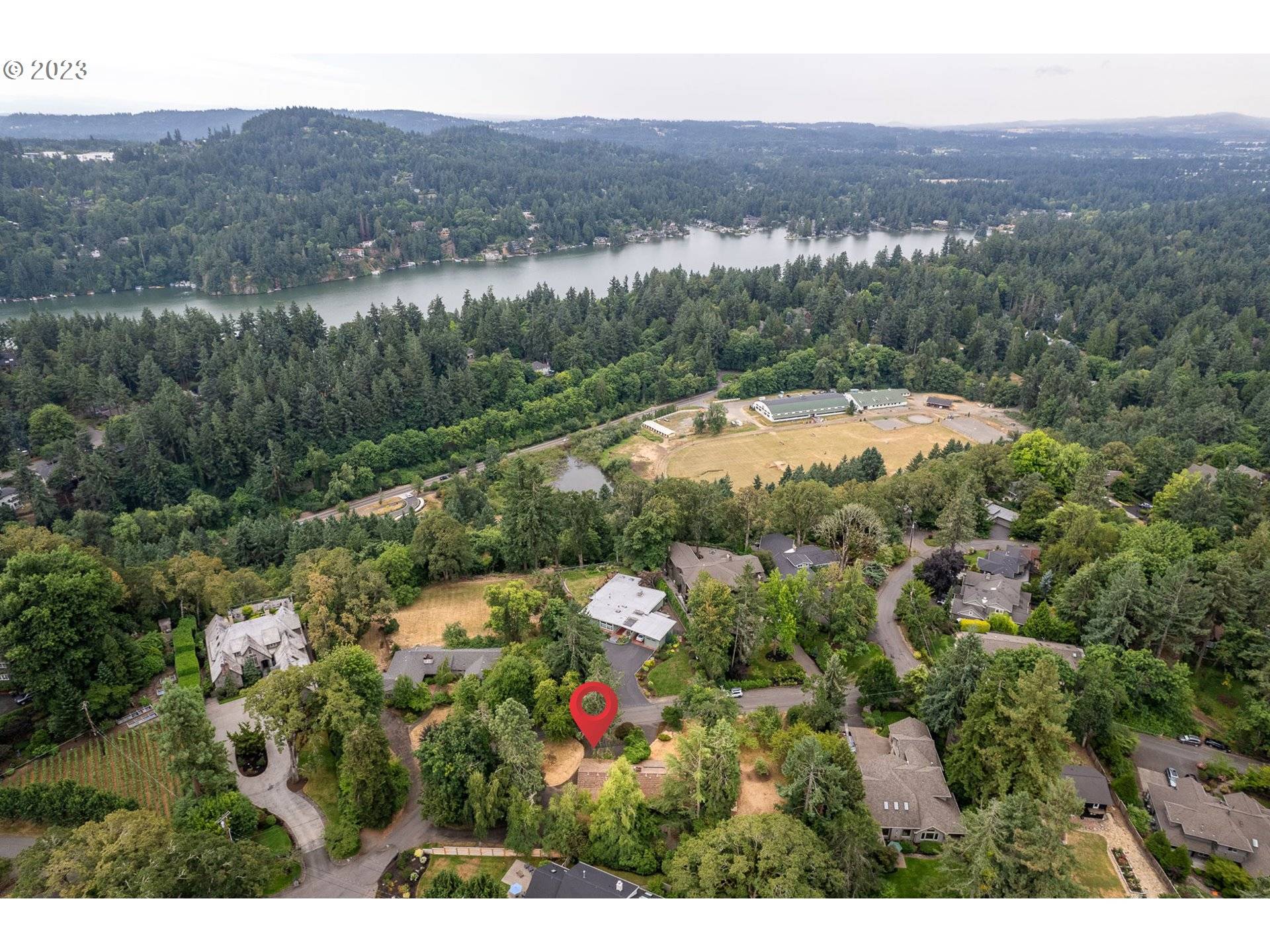 2411 GLEN EAGLES RD, Lake Oswego, OR 97034