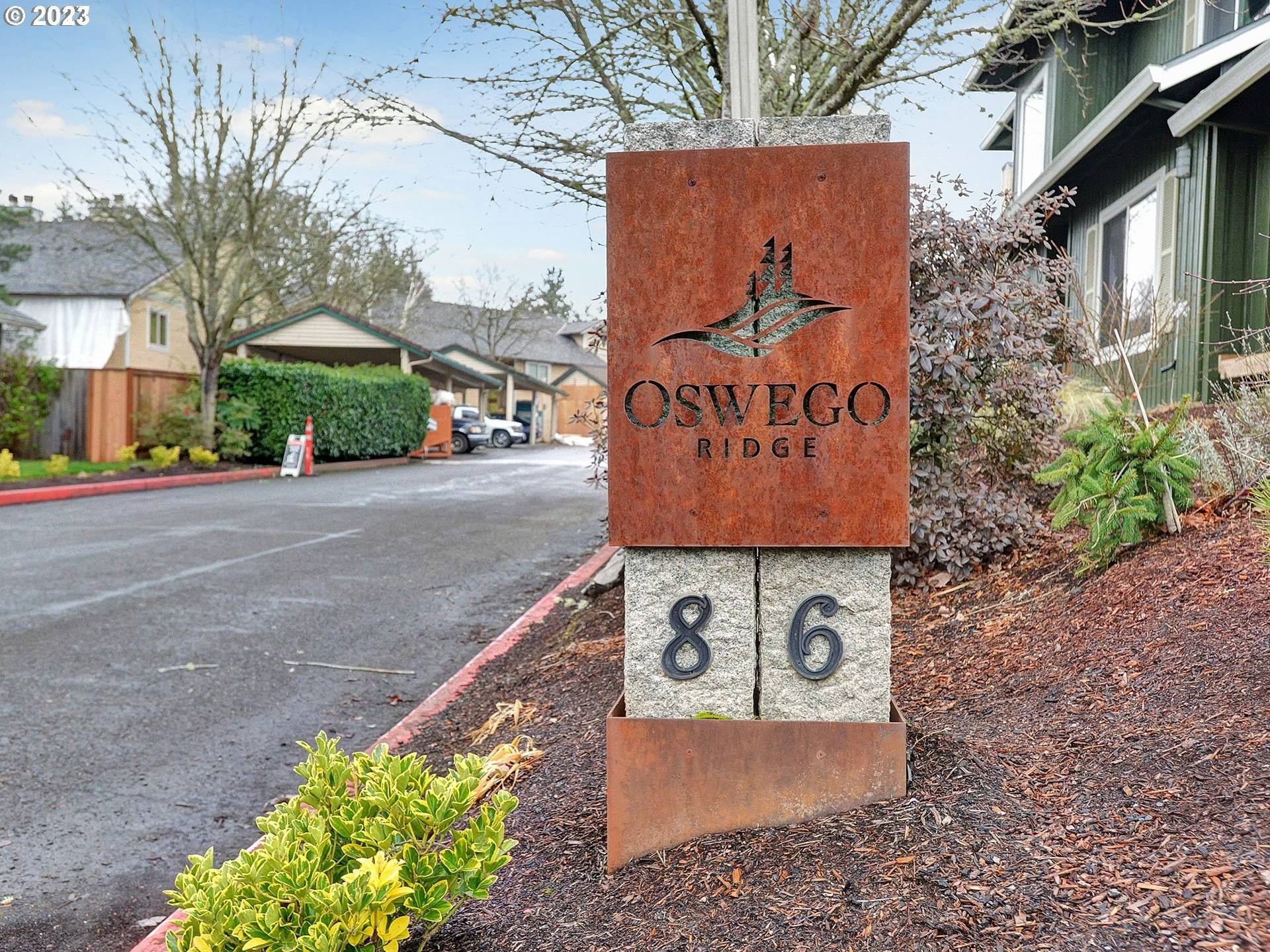 Lake Oswego, OR 97035,86 KINGSGATE RD #22