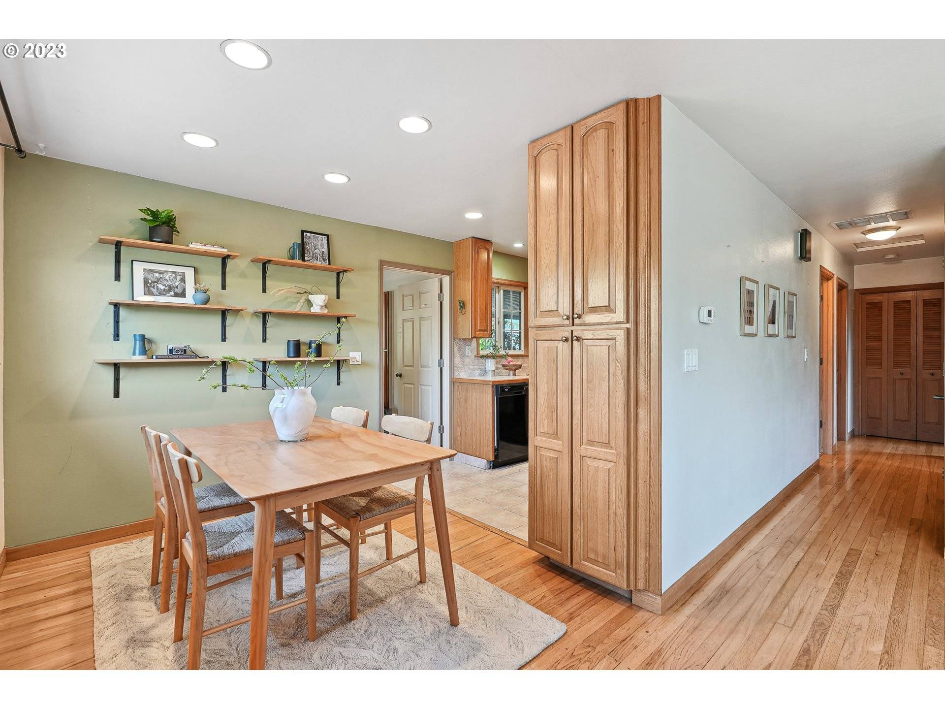 Portland, OR 97220,2508 NE 121ST AVE