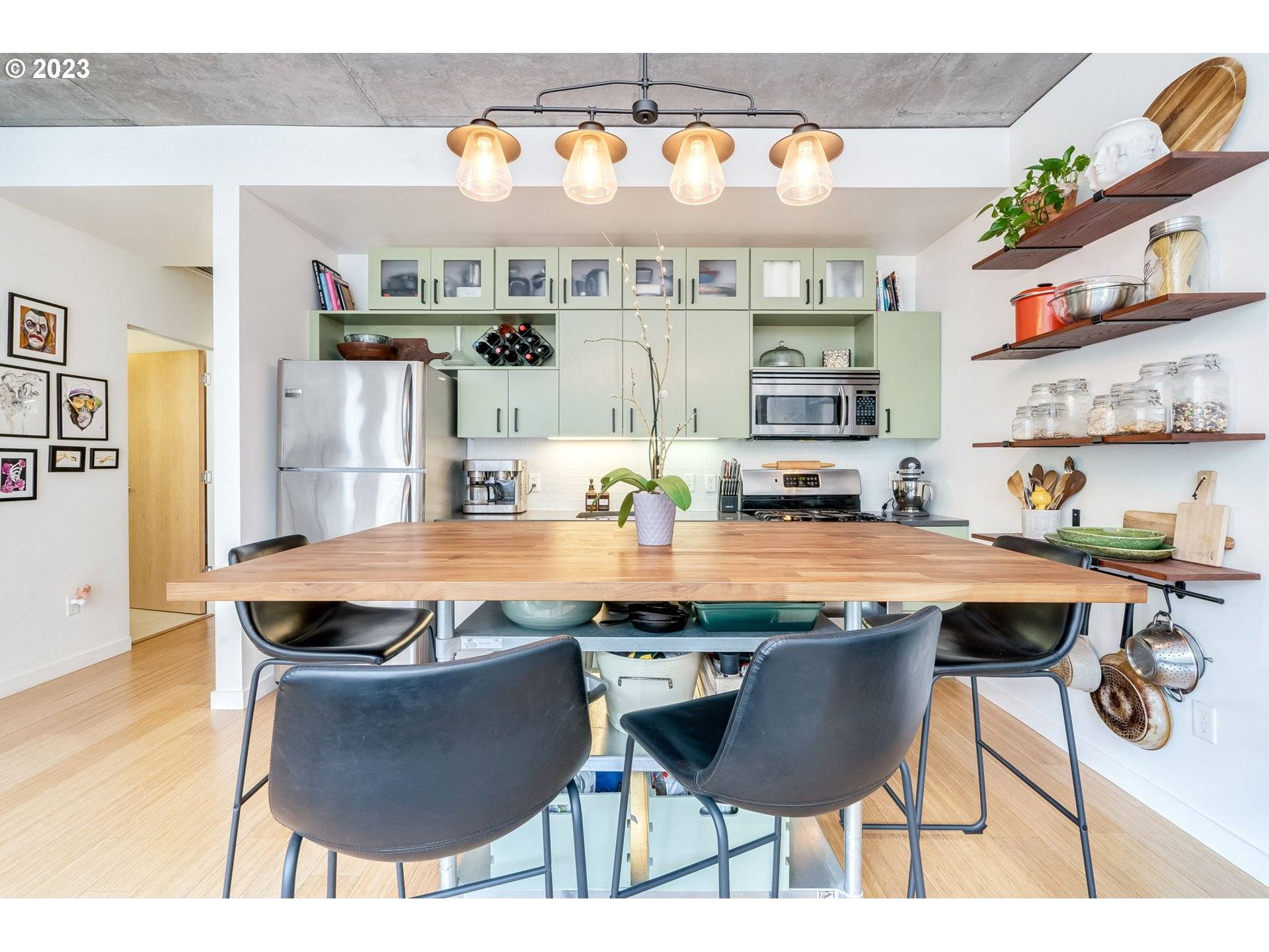 Portland, OR 97205,1234 SW 18TH AVE #206
