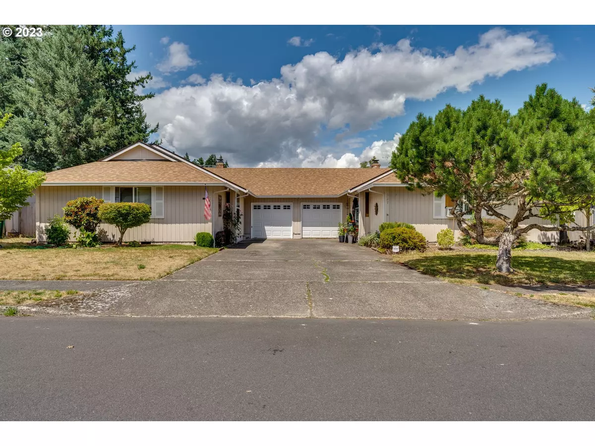 Troutdale, OR 97060,927 SW 27TH CIR