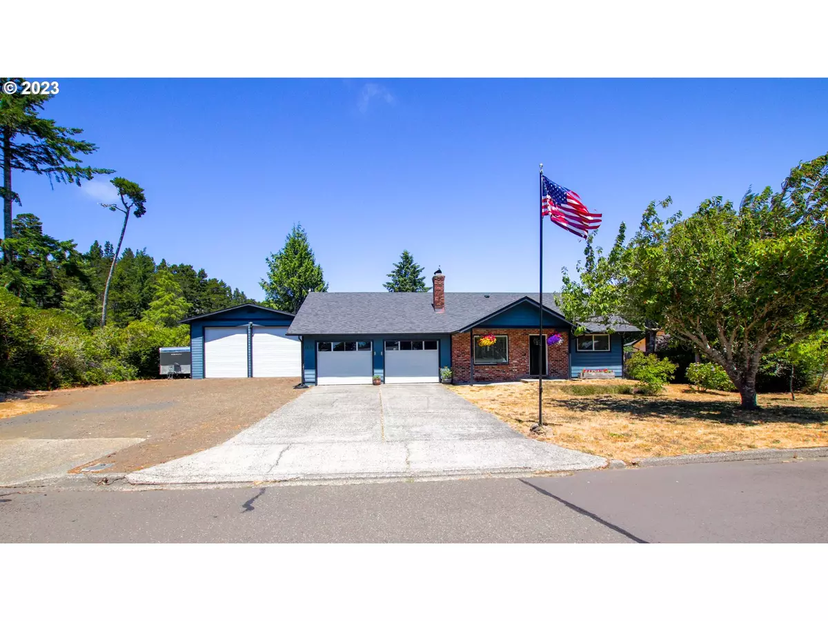 Florence, OR 97439,2221 20TH ST