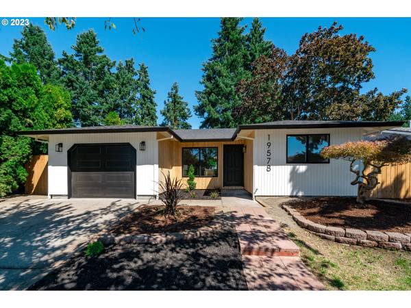 19578 GOOSE LAKE DR, Aurora, OR 97002