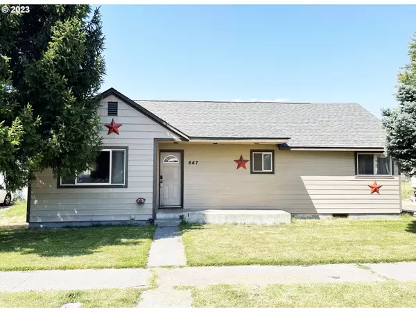 647 E HURLBURT AVE, Hermiston, OR 97838