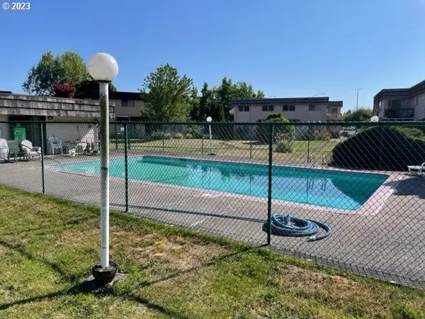 Springfield, OR 97477,2727 GATEWAY ST #38