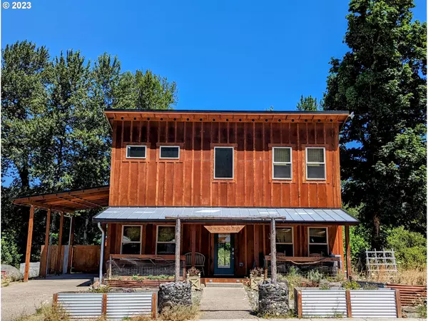 48367 Roaring Rapids WAY, Oakridge, OR 97463