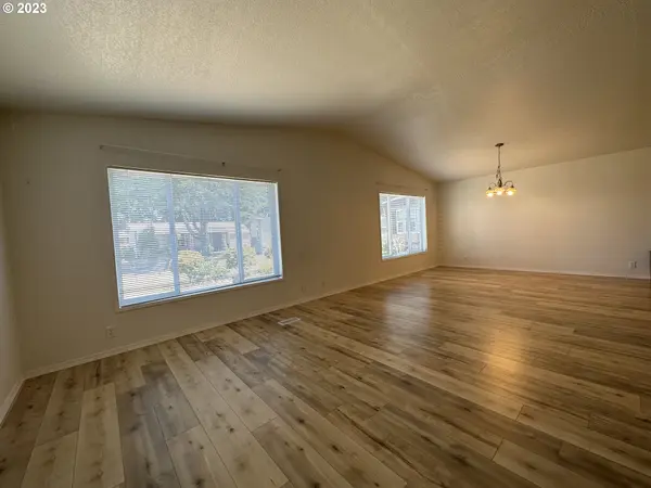 Eugene, OR 97402,1199 N TERRY ST #252