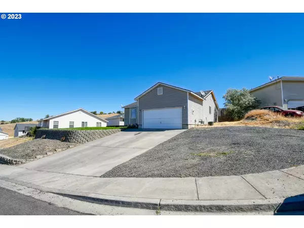 Pendleton, OR 97801,1306 SW 11TH CT