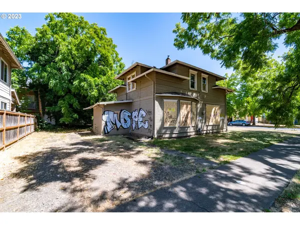 Eugene, OR 97401,611 E 15TH AVE