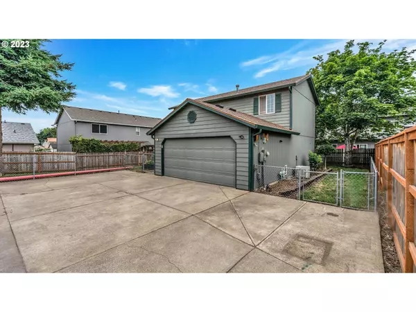 Molalla, OR 97038,120 TOLIVER CT