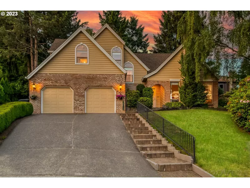 4121 HEDGE NETTLE CT, Lake Oswego, OR 97035