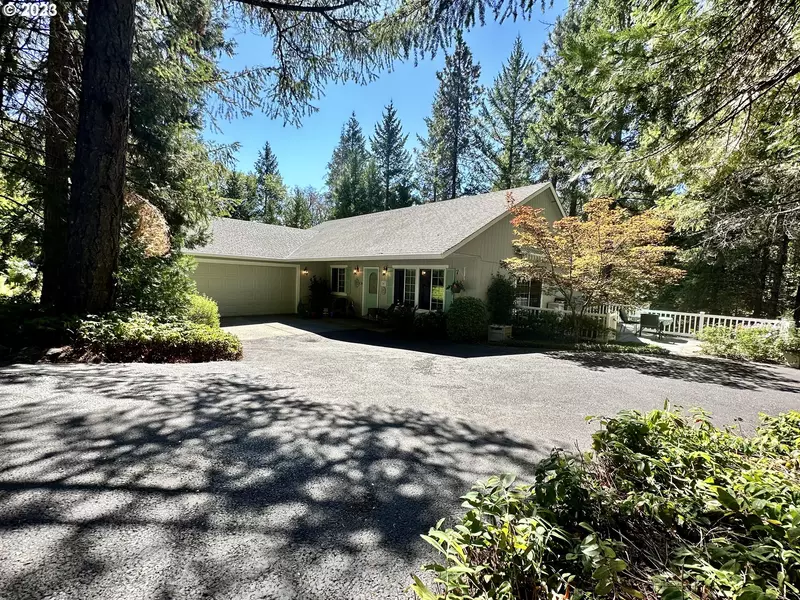 207 IRIS LN, Grants Pass, OR 97526