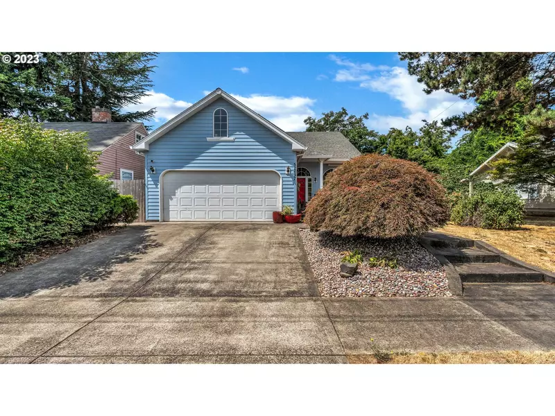 52697 NE 2ND ST, Scappoose, OR 97056