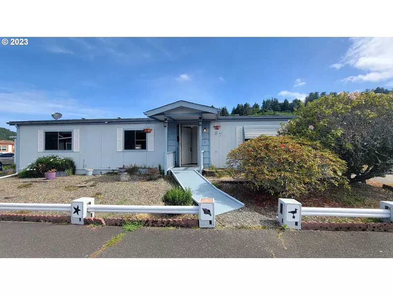 100 River Bend RD #87, Reedsport, OR 97467