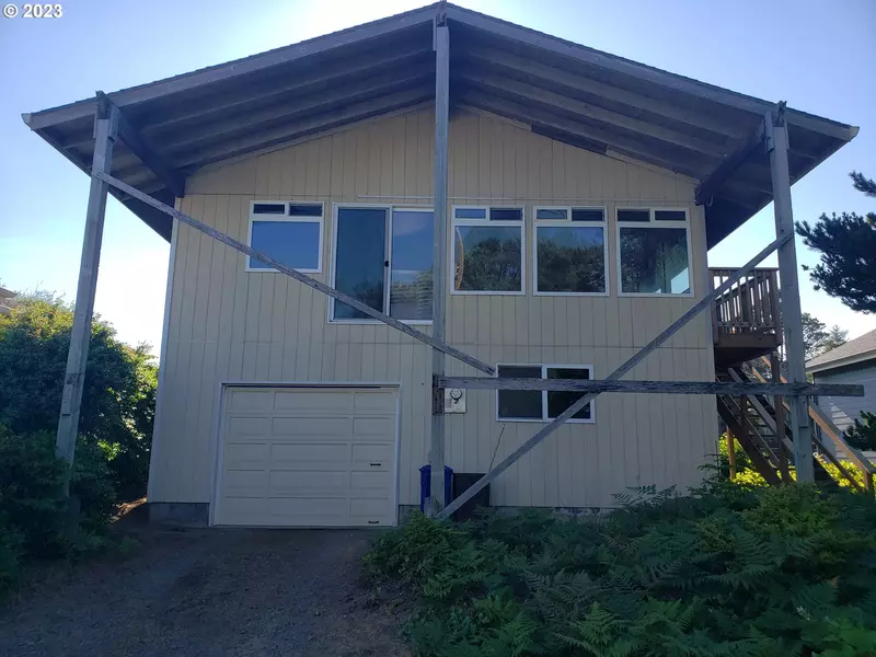 3910 MINA PL, Depoe Bay, OR 97341