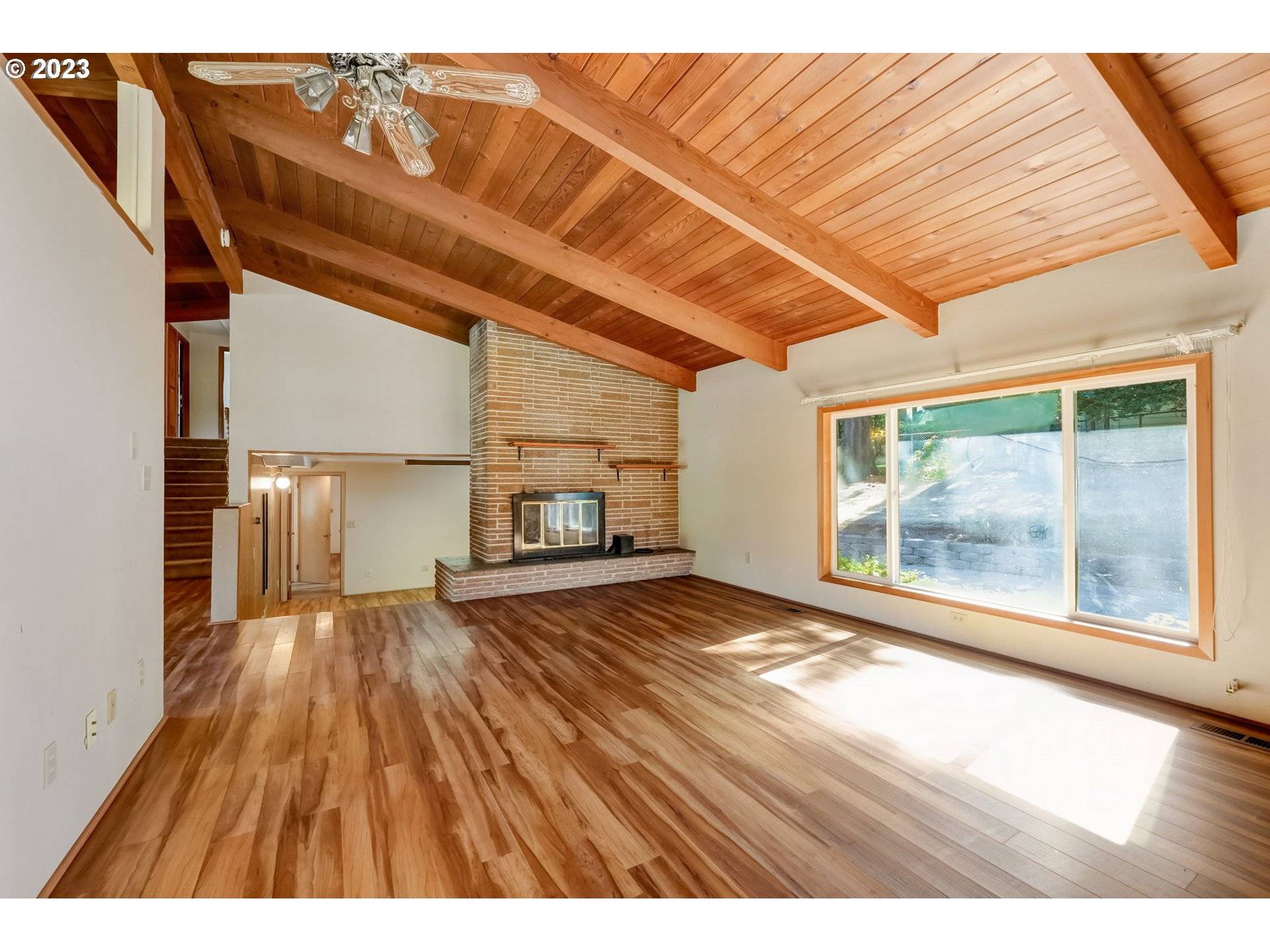 Lake Oswego, OR 97034,1855 CLOVERLEAF RD