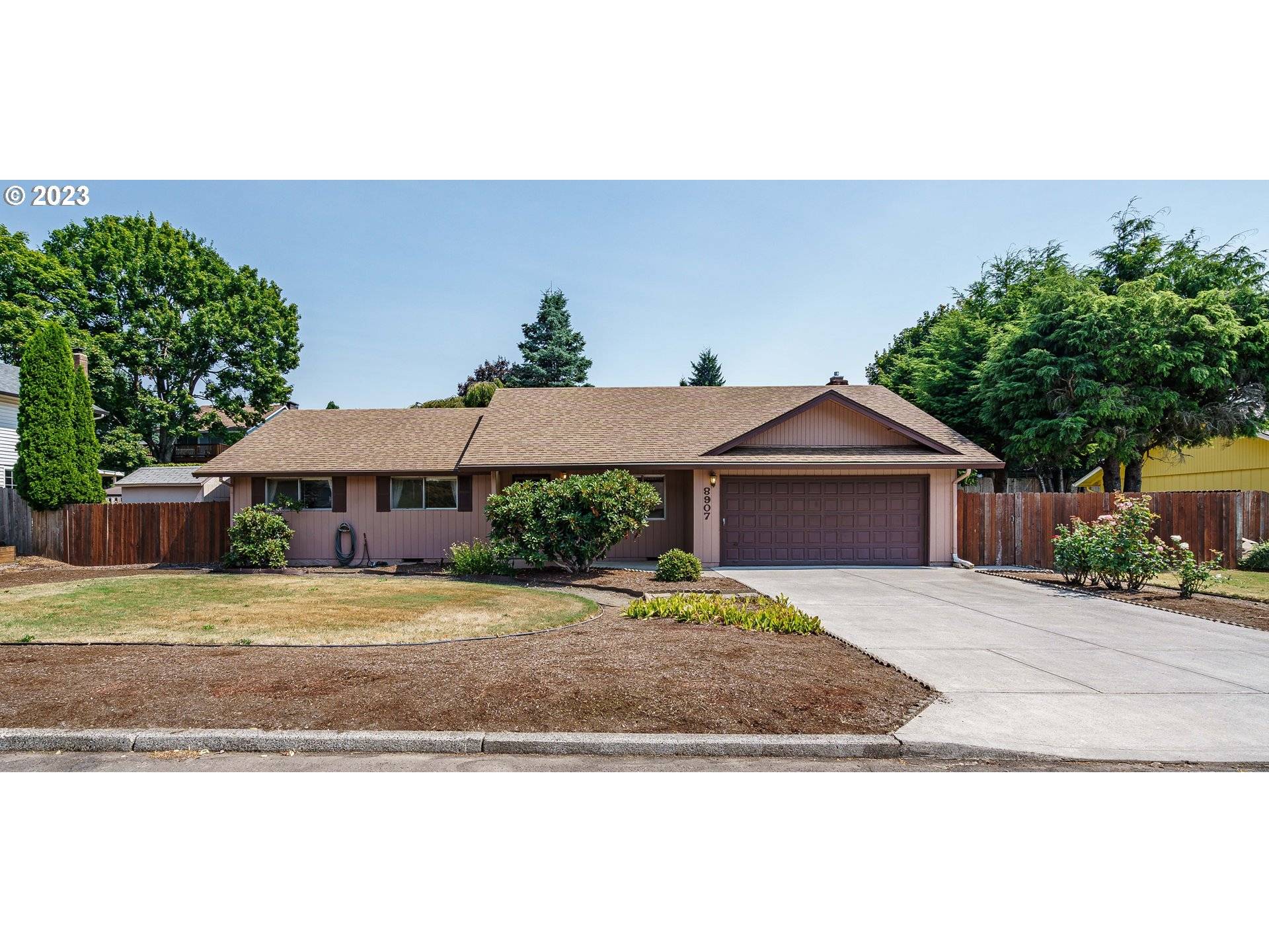 8907 NW 17TH AVE, Vancouver, WA 98665