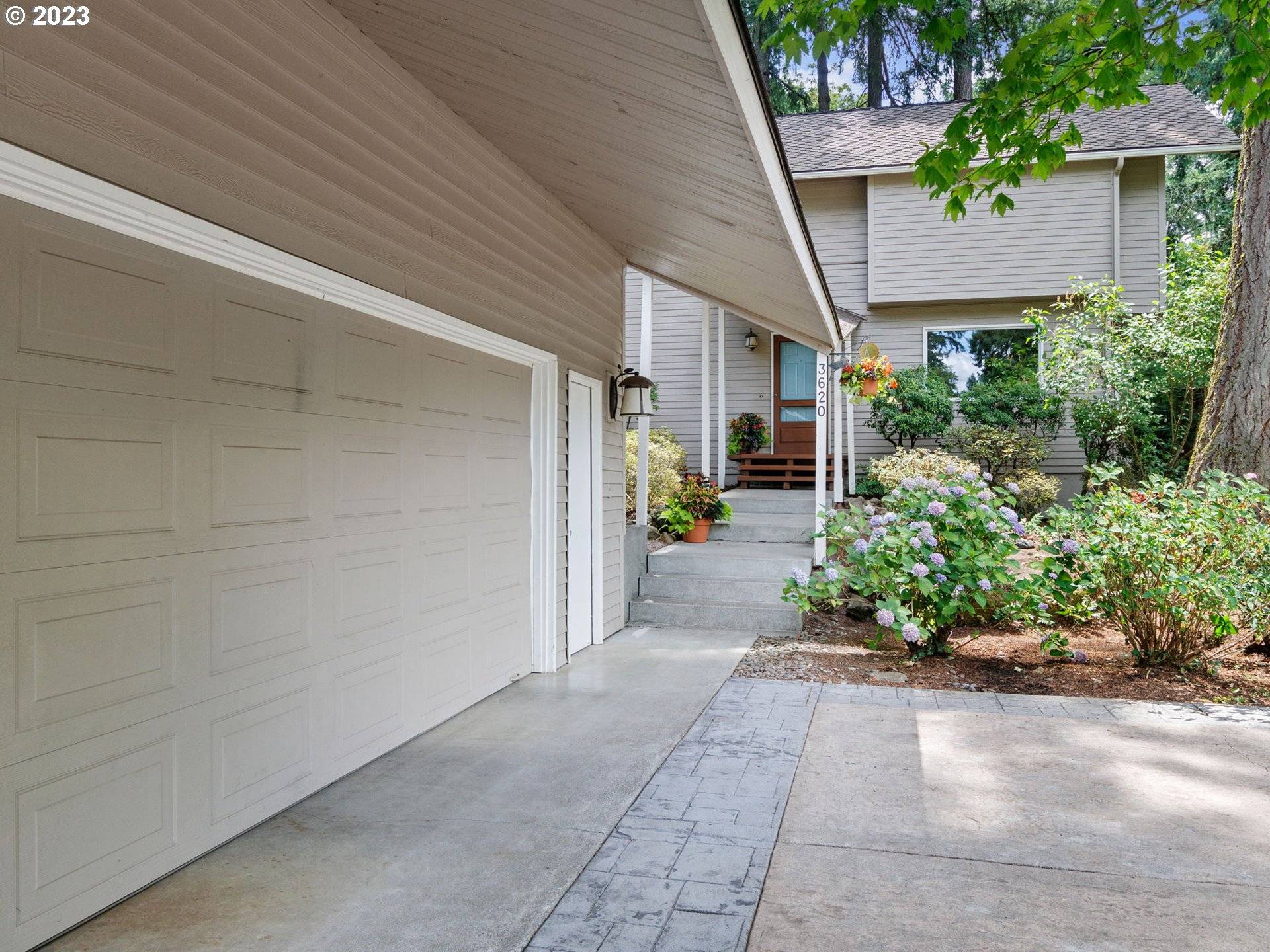 Lake Oswego, OR 97034,3620 WREN ST