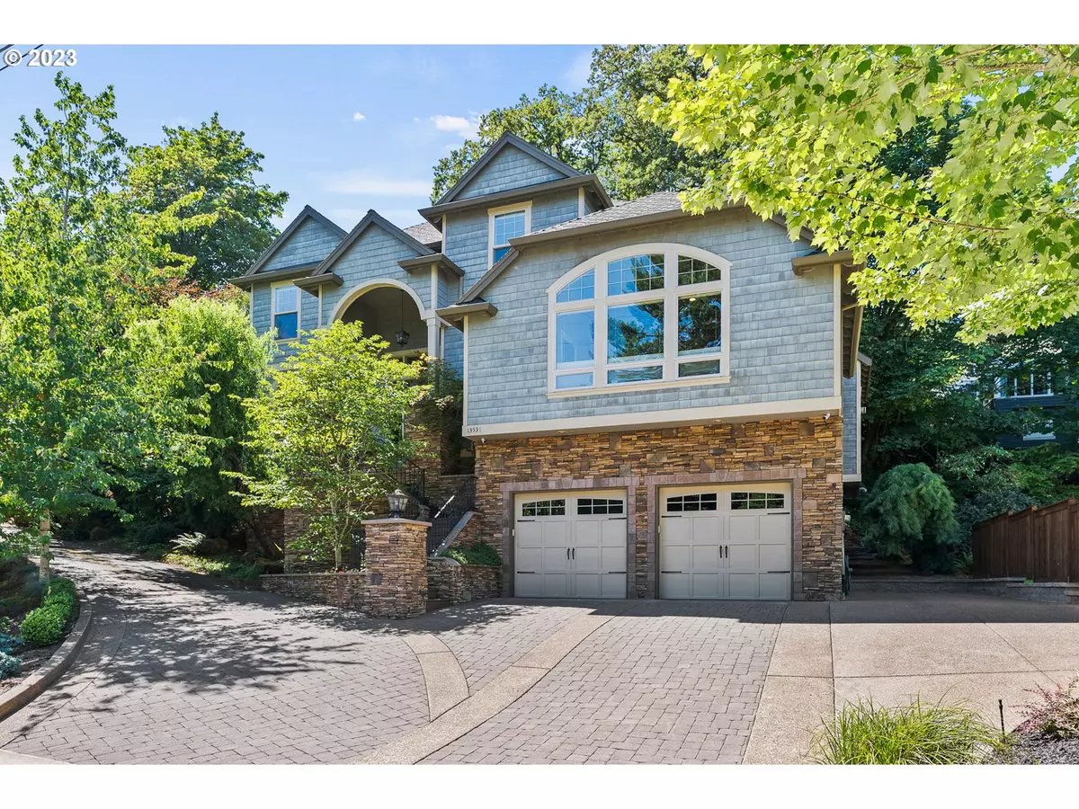 Lake Oswego, OR 97034,13531 FIELDING RD